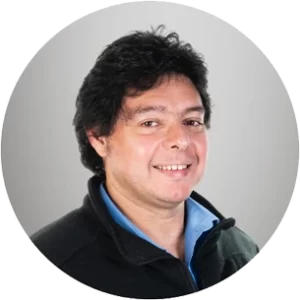 Dr. Juan Andrés Jarufe Troncoso